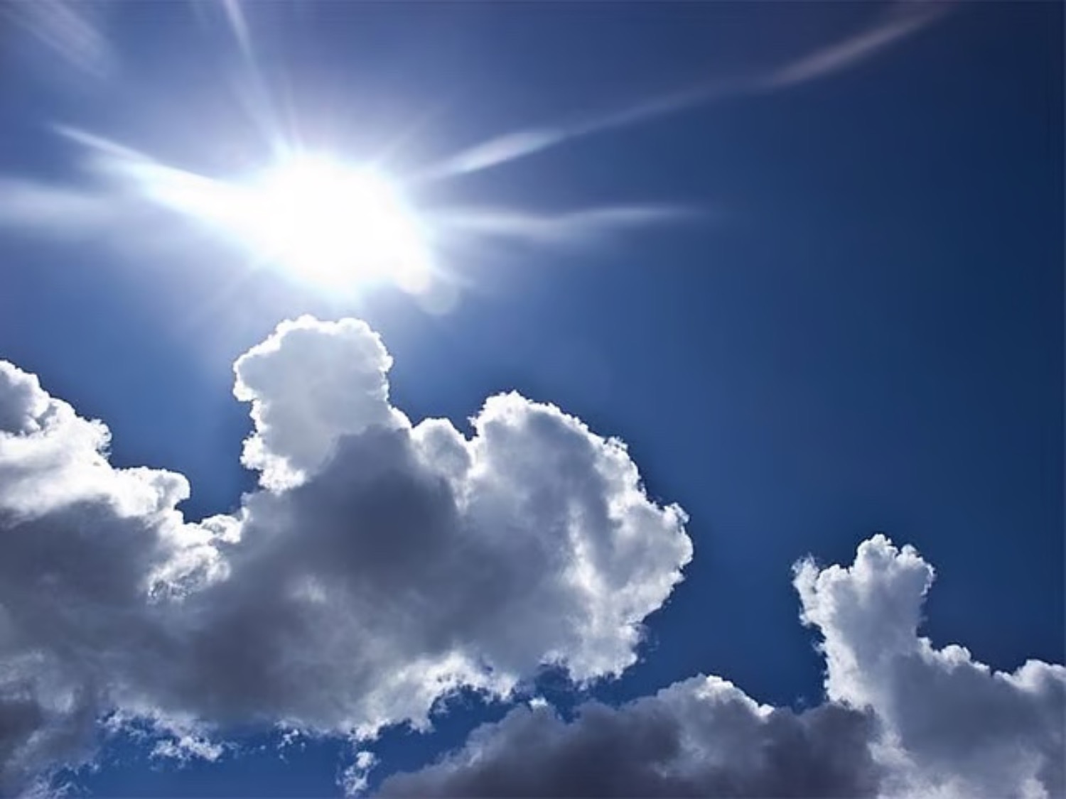 UAE Heatwave: Sweihan Reaches 51.8°C Amid Weather Alerts | Die Geissens Real Estate | Luxus Immobilien mit Carmen und Robert Geiss – Die Geissens in Dubai