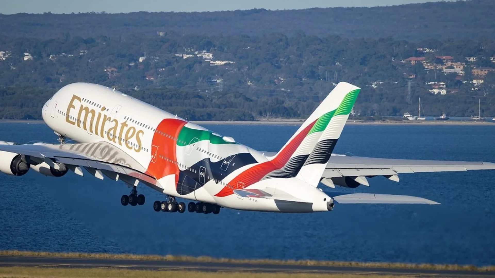 Emirates A380 UAE Flag Livery: “Unity, Strength” | Die Geissens Real Estate | Luxus Immobilien mit Carmen und Robert Geiss – Die Geissens in Dubai