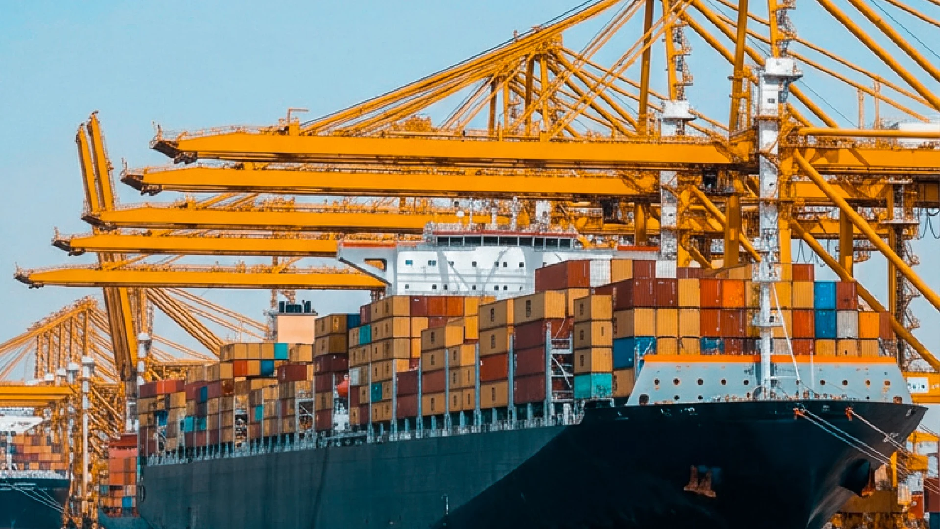 Dubai boosts 24/7 maritime operations | Harbor That Never Sleeps | Die Geissens Real Estate | Luxus Immobilien mit Carmen und Robert Geiss – Die Geissens in Dubai
